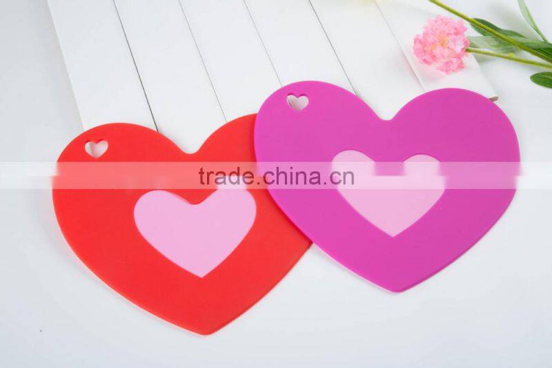 Good quality heart shape silicone kitchen mat/pad
