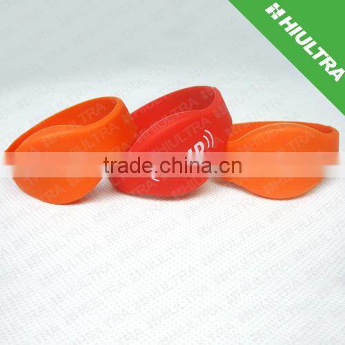 Silicone rfid contactless wristband for water park