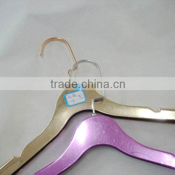 LH-47 golden hanger plastic top plastic hanger