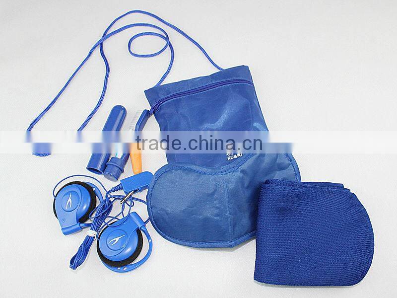 Airline amenity set