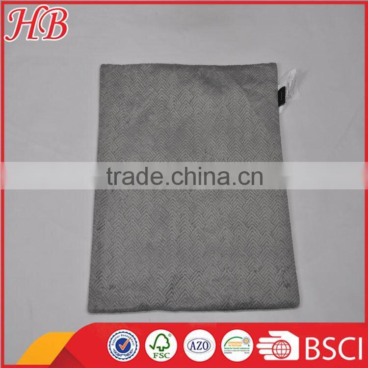 Grey color Zigzag Customized quilted cushion, solid micromink cushion, micromink quilted cushion manufacturer