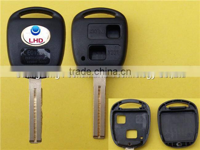 Renault remote key cover with "valeo" on the blade and 3 buttons