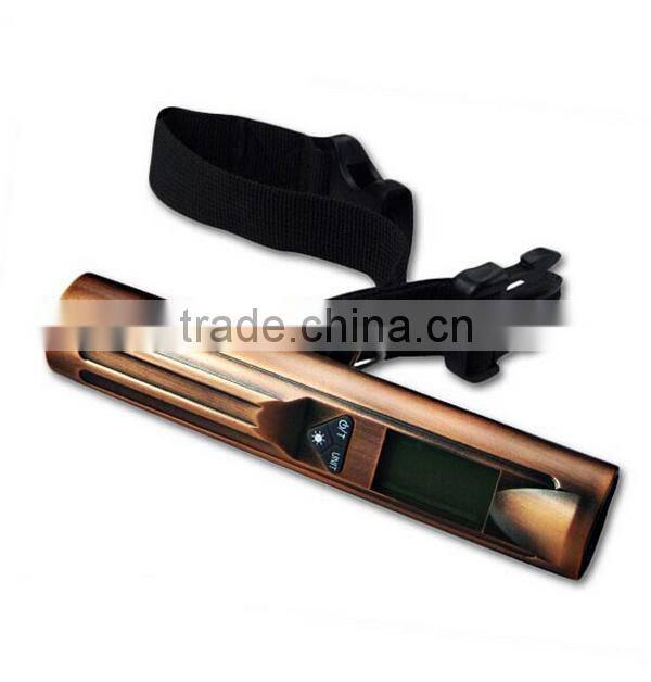 Portable digital luggage weighing scale with flashlight function