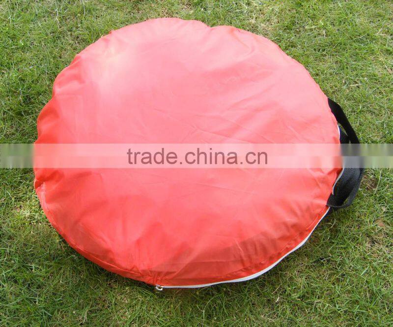 Hexagon shape pop up tentchildren playing