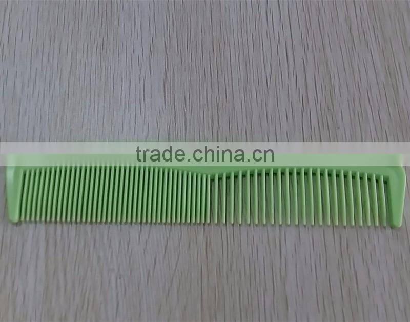 Wholesale Plastic Factory Direct Sell Fashion Hair Comb 19.3*4.8cm