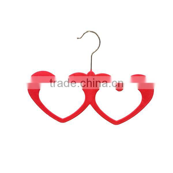 Heart shaped plastic belt hanger