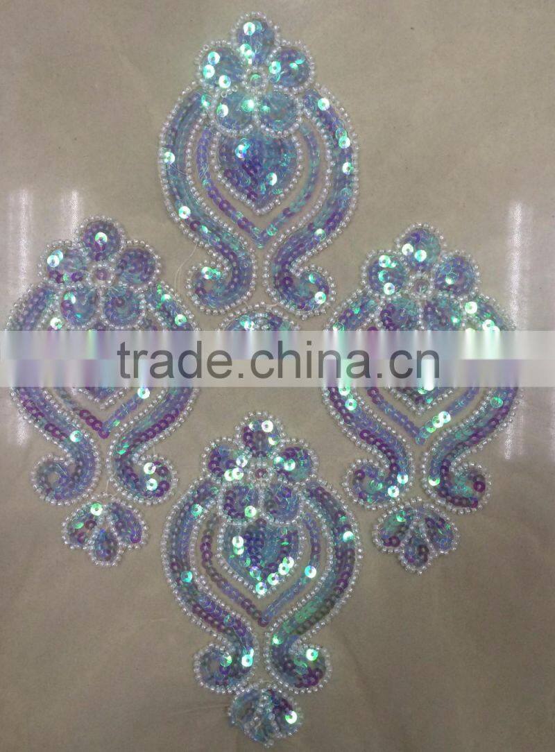 machine made animal applique patch with sequin and bead