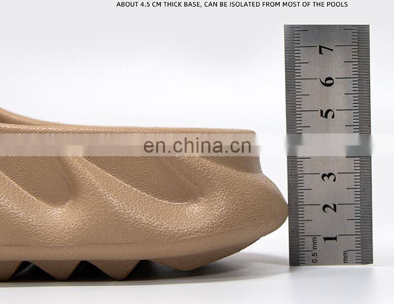 Factory direct sale Christmas high-quality home slippers all-match trend indoor custom ladies and men's slippers