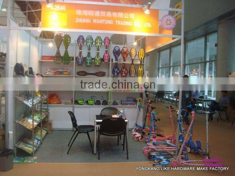 fashion baby plastic ride on car NEW