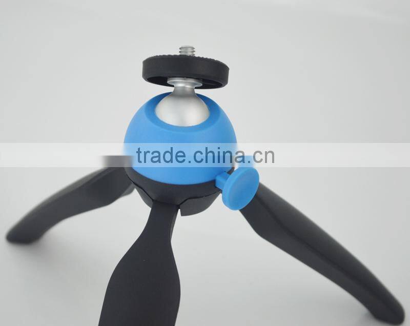 Wireless Lightweight mini Selfie Stick tripod Easy to Carry for Camera Cell Phone