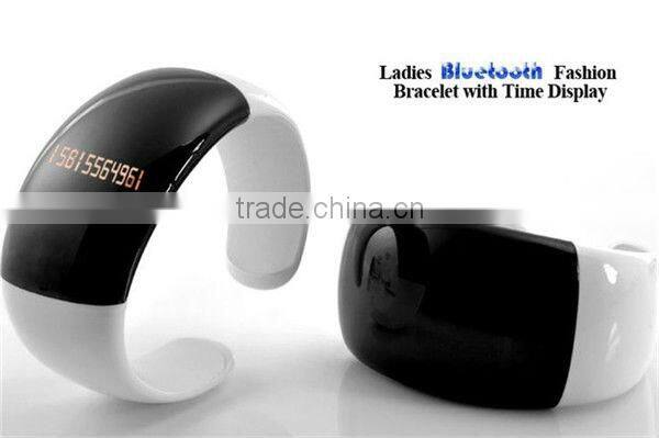 2013 fashion BH11 cheap price bluetooth watch wrist mobile bluetooth watch