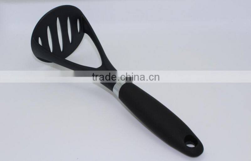 Food grade Nylon Kitchen Utensils Spoon