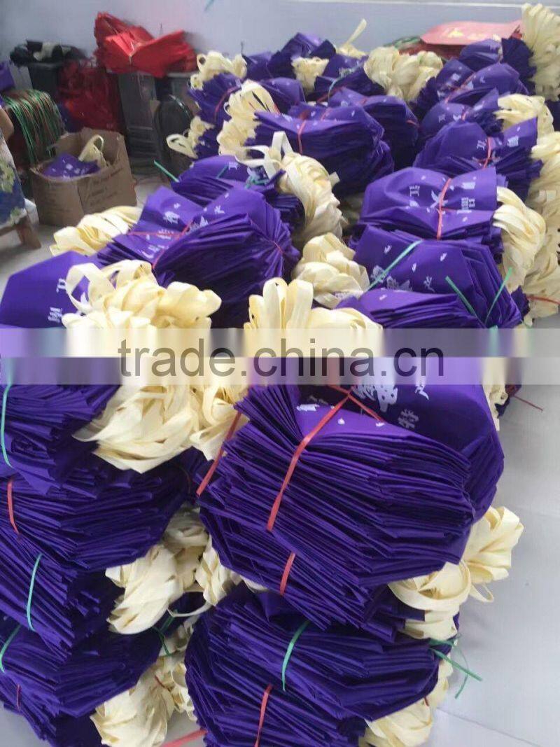 Hot sale beautiful nonwoven handbag for gift and colourful printing