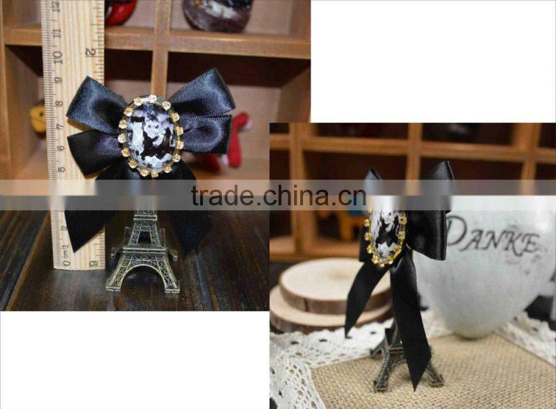 2015 fashion white pearl and fabric brooch