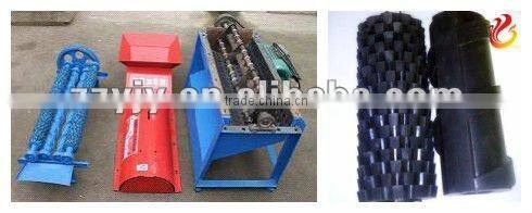 Agricultural corn husker machine