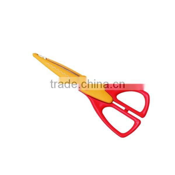 B6013 Stainless Steel Safety Kids Scissors Sewing Kit