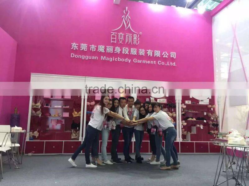 V shape front buckle push up adhesive bra with pad