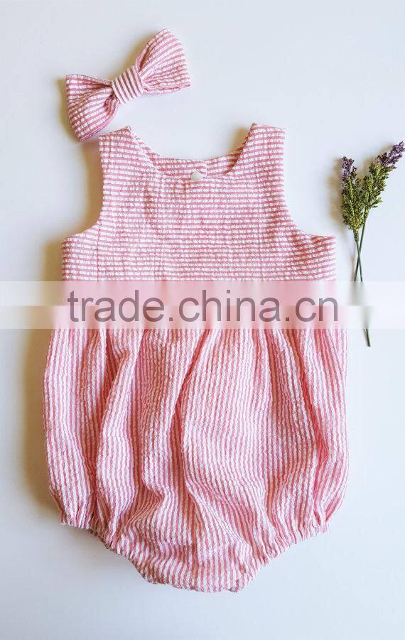 Wholesale Chinese Supplier Baby Cotton Bodysuit Infant Girls Polka Dot Ruffle Sleeveless Handmade Romper