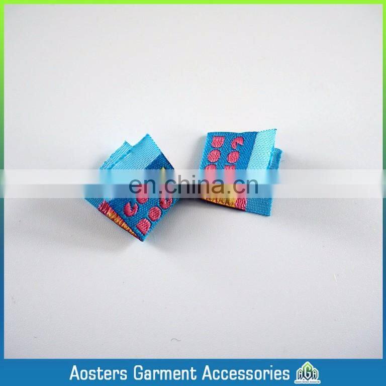 customized size center fold name tags for clothing