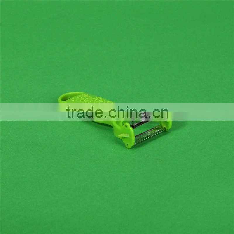 Kitchen gadgets multifunctional plastic fruits and vegetables peelers