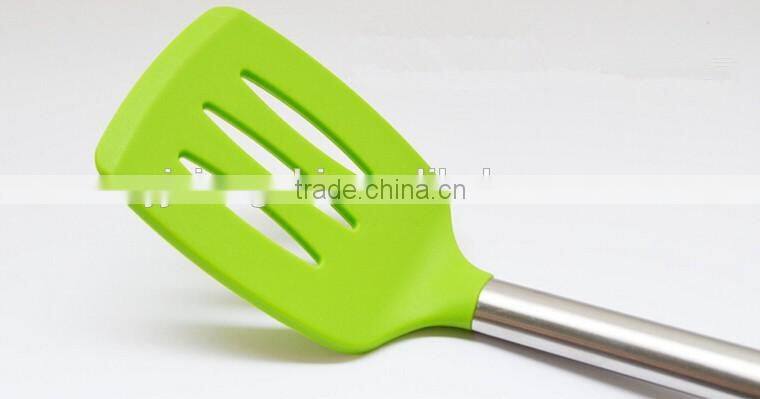 Hot Sale Food Grade Heat-Resistant Silicone slotted turner with stainless handle utensils