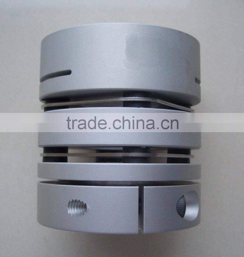 Double plate clamp type disc coupling