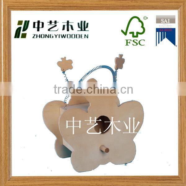 2016 Eco-friendly FSC Hanging Wooden Bird Cagecage bird feeder