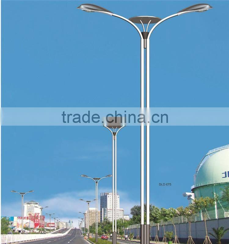 Street light Manufacturer security double arm outdoor lighting pole