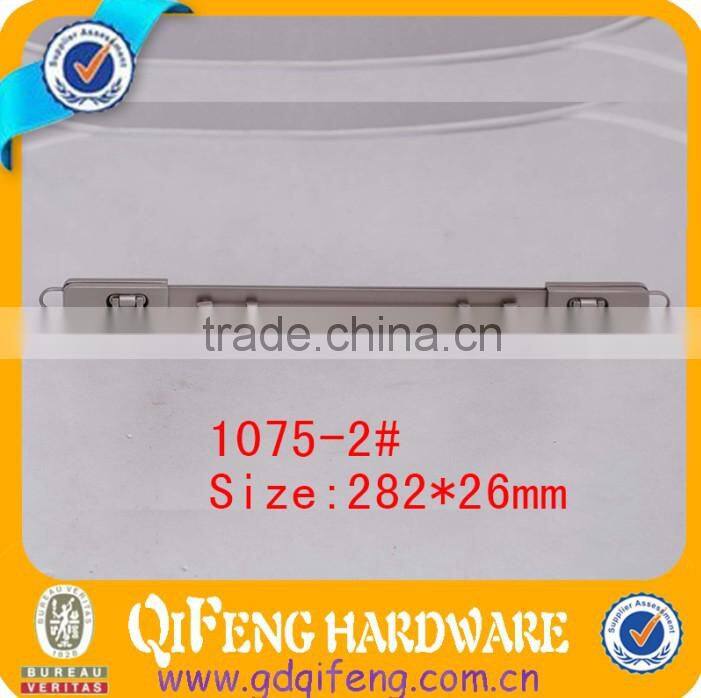 qifeng antique style handle for bag metal frame in China 1075-3#