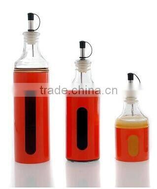 2016 unique more style red plastic coating glass olive oil dispenser