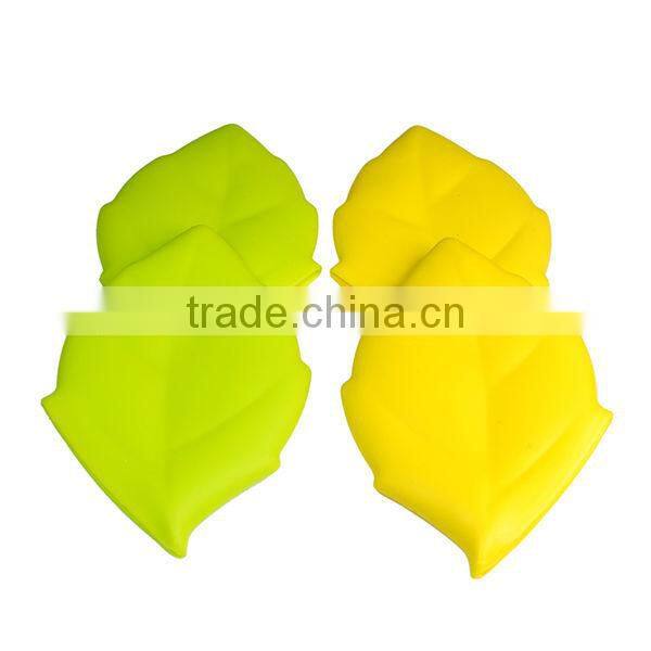 leaf design silicone toothbrush cover for travel
