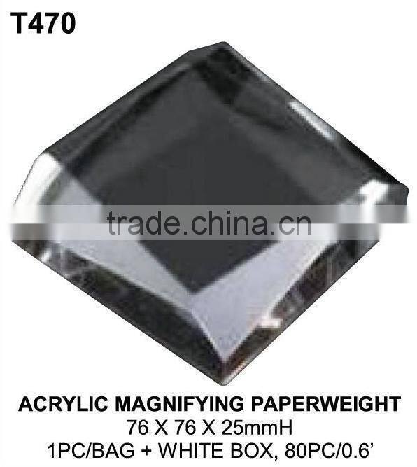 ACRYLIC MAGNIFYING PAPERWEIGHT