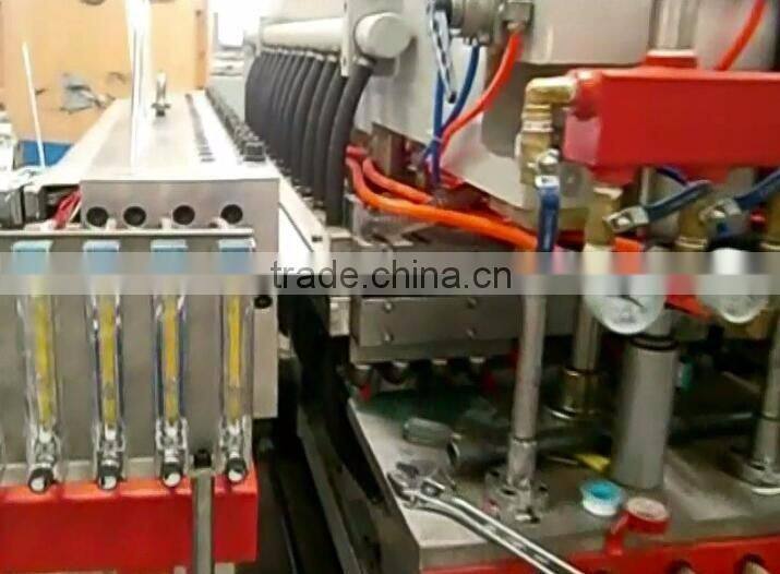 Multiwall plastic sheet making machine