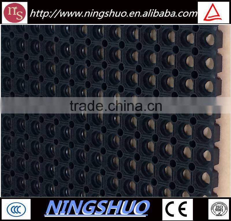China factory of high quality black color anti slip grass rubber mat