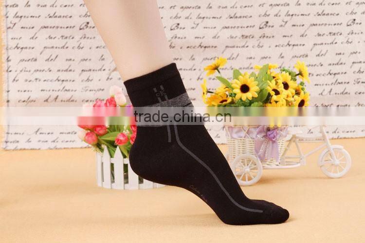 Custom UK Gentlemen Thin Ankle socks,Black and white color mens CK ankle socks