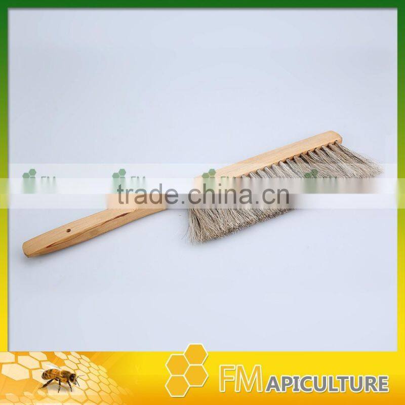 3 rows bee brusher fiber bursher with wood handel; hotsale bee brusher ,