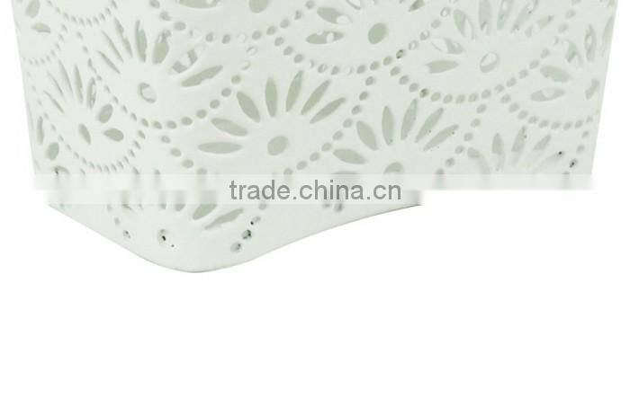 Fashional Arc-shaped Metal Punched Pen Holder For Home/Office/School