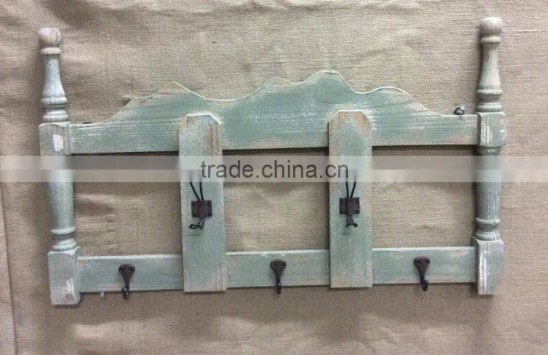 Distressed wood wall hangers with blackboard