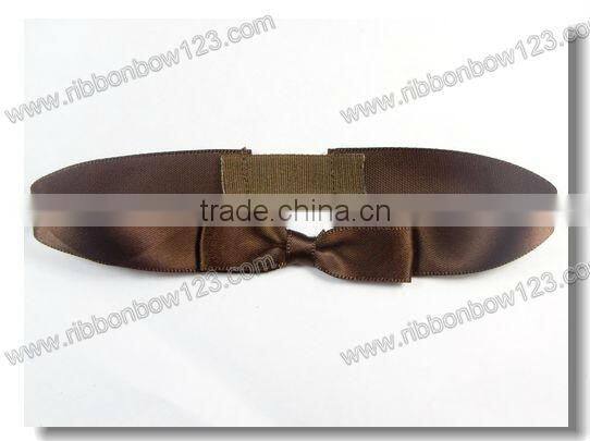 cream doir bow for invitation