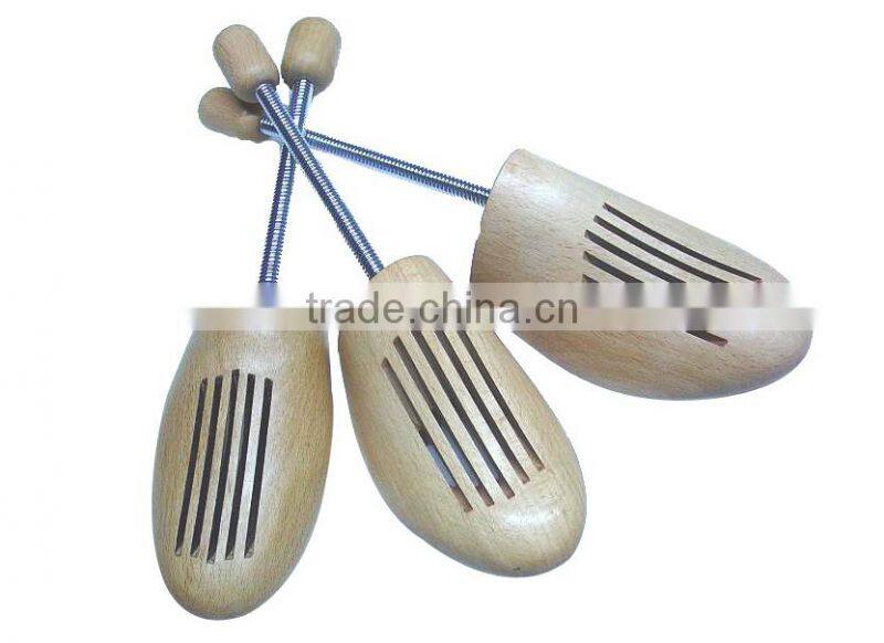 Perfect men painted cheap cedar shoe stretcher