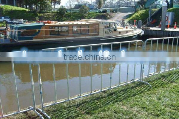 Security crowd control barrier fence/color coated temporary barrier fence