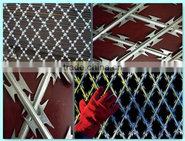 Diamond grill razor mesh fences hot dip galvanized BTO type barbed wire barriers concertina razor wire welded fencing suppliers