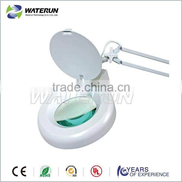 LED magnifying lamp