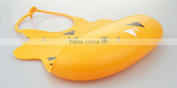 Novelty Cute color silicone baby bib