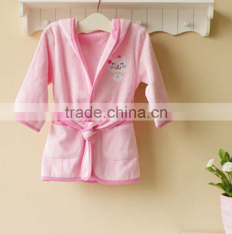 mom and bab 2012 Autumn baby clothing 100% cotton embroider bathrobe