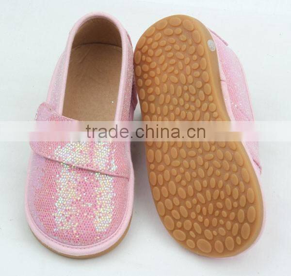 Wholesale high quality lovely fancy kids wholesale squeaky shoes