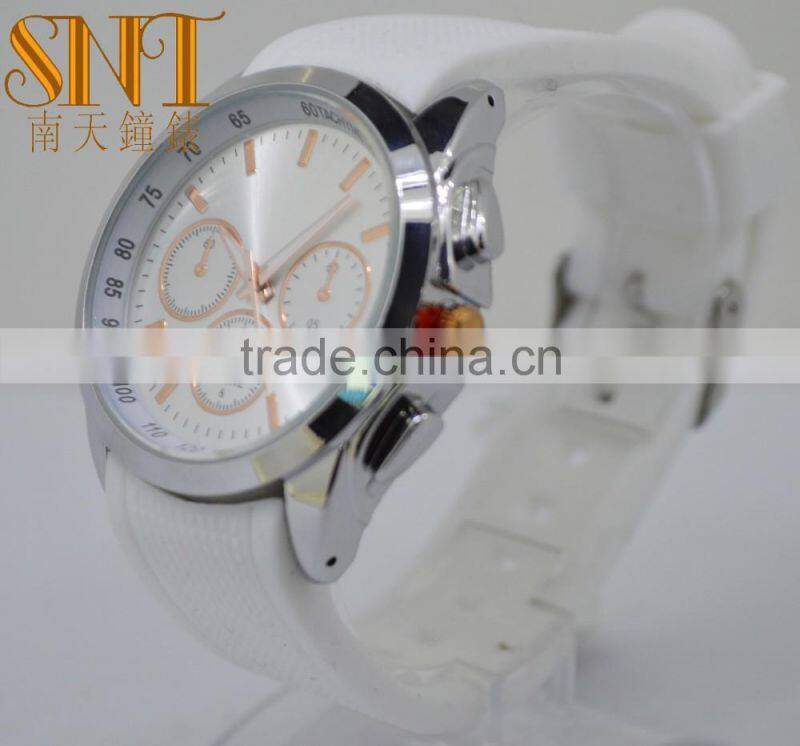 SNT-95139 have 3 chrono eyes high quality quartz watch