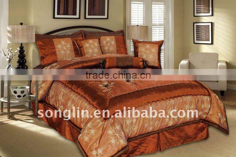 2016 Hot Sale 7Pcs Embroidery Faux Silk Comforter Set