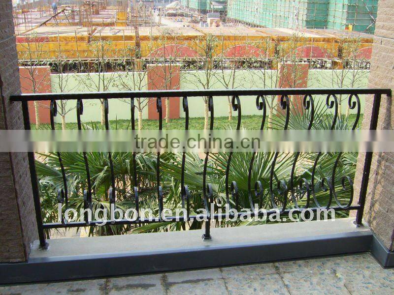2015 Top-selling hand forged rod iron balcony fencing