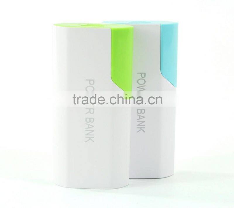 2016 New Mini Power Bank 2400mAh Portable Charger 18650 Charger Device for Smart Mobile Phone Power Supply Powerbank 6598